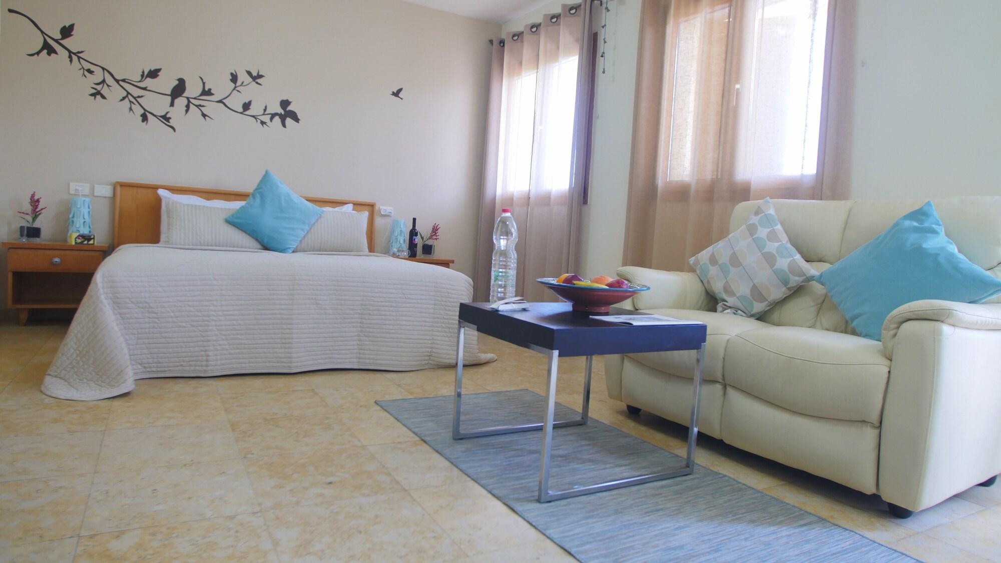 Andromeda Hill Apartments And Spa เทลอาวีฟ ภายนอก รูปภาพ