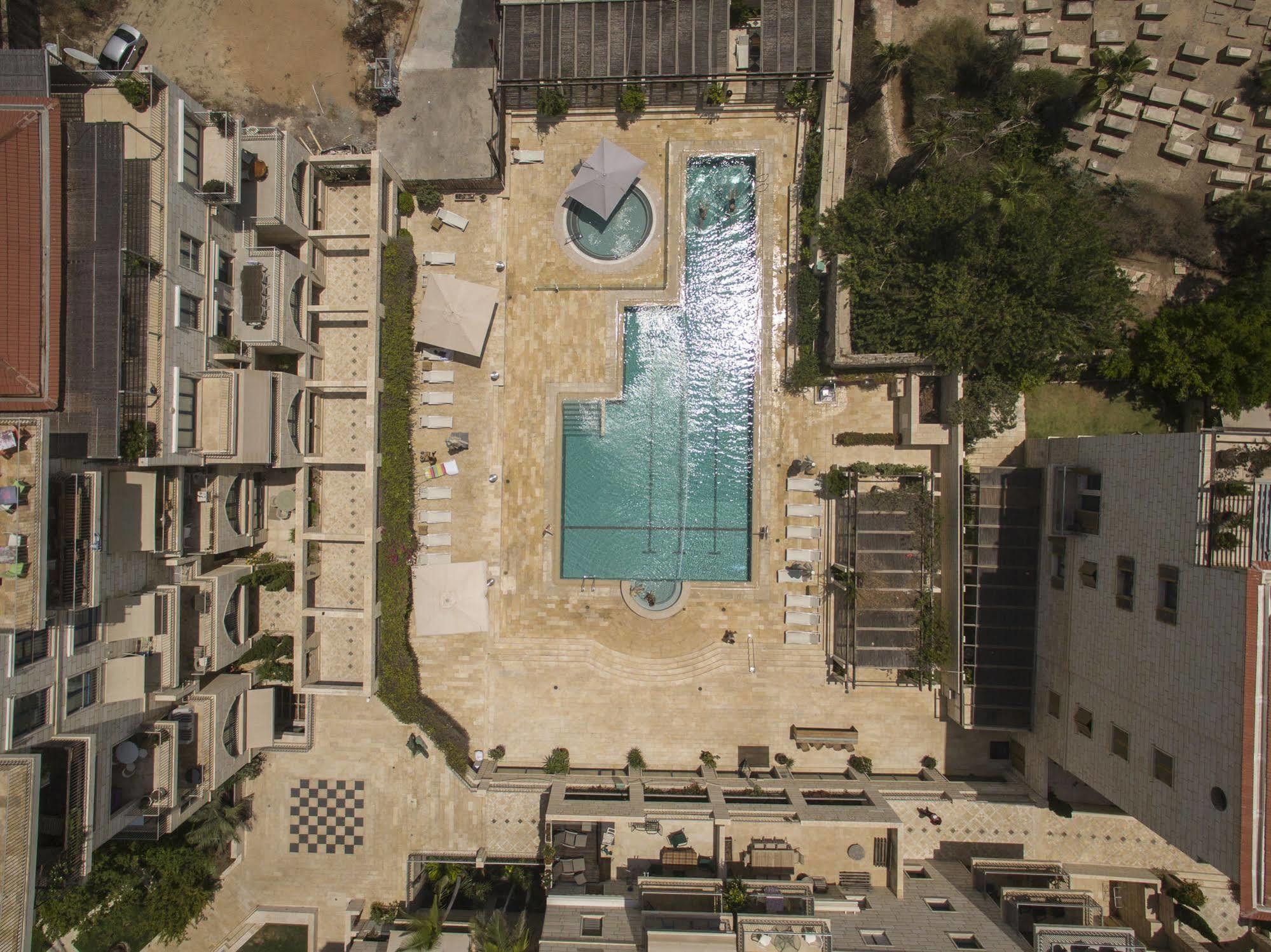 Andromeda Hill Apartments And Spa เทลอาวีฟ ภายนอก รูปภาพ