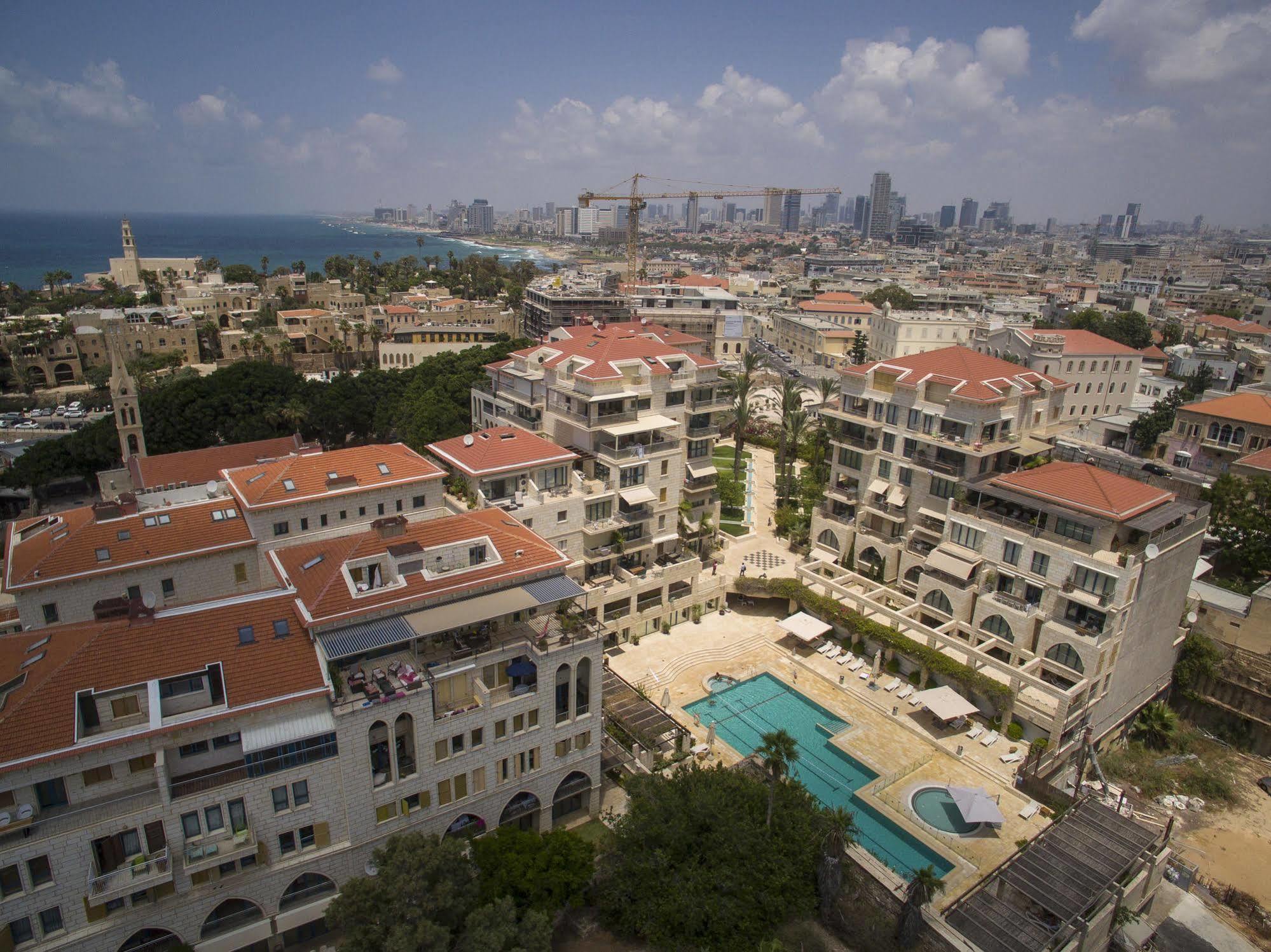 Andromeda Hill Apartments And Spa เทลอาวีฟ ภายนอก รูปภาพ
